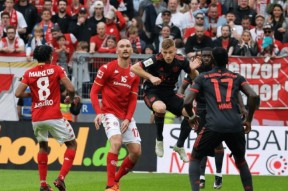 app下载-关于清晨突围战来临，斯图加特围绕德国杯官宣签约，球迷炸锅，纪律约束更严格的信息