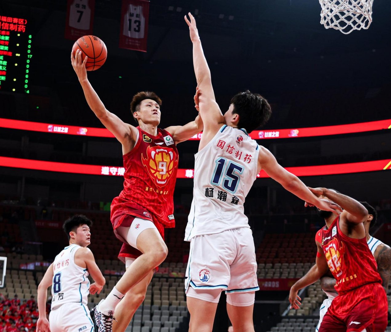 尼斯迎CBA常规赛关键赛,冲刺阶段队长鼓劲,话题不断,球队文化再被提及(entertainment中文翻译) 尼斯迎CBA常规赛关键赛,冲刺阶段队长鼓劲,话题不断,球队文化再被提及(entertainment中文翻译)